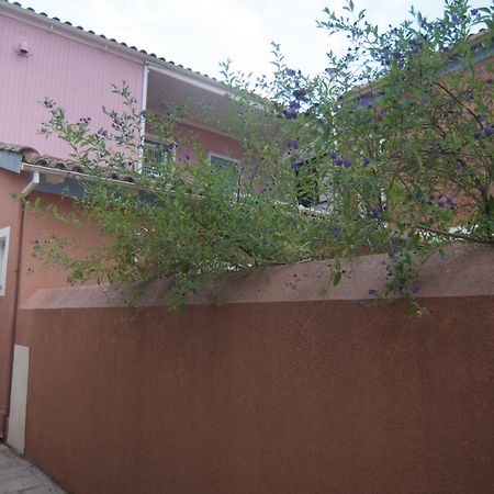 La Casa Rosa Appartement Lefkáda Buitenkant foto