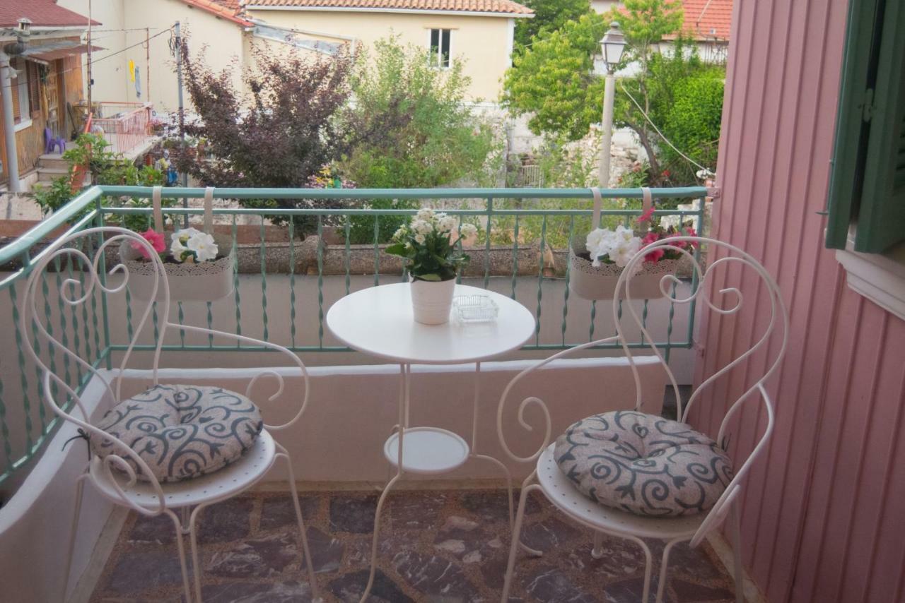La Casa Rosa Appartement Lefkáda Buitenkant foto